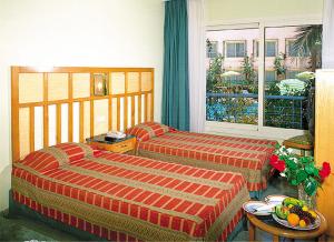 Sea Garden 3*