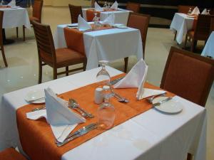 Tropicana Azure Club	4*