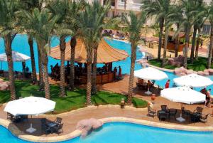 Tropicana Azure Club	4*