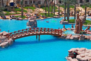 Tropicana Azure Club	4*