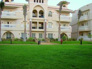 Tropicana Azure Club	4*