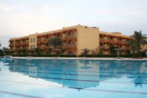 Desert Rose Resort 5*