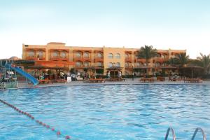 Desert Rose Resort 5*