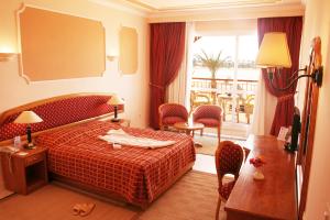 Desert Rose Resort 5*