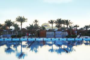 Desert Rose Resort 5*