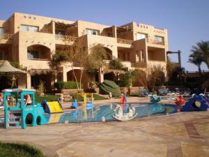 Zouara	3*